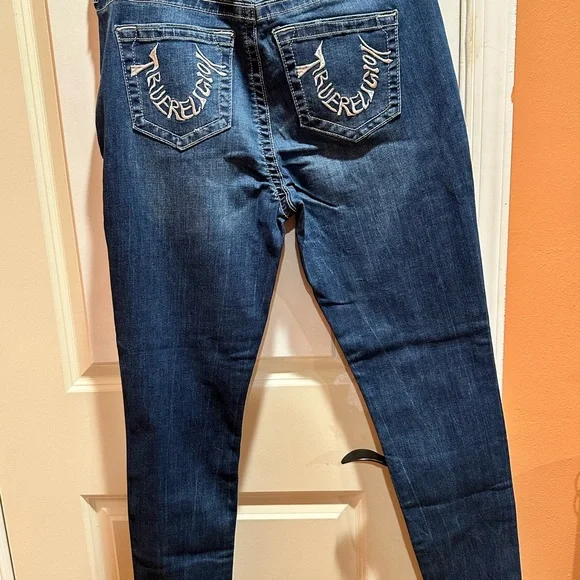 True Religion Blue Skinny Jeans with Tapered Fit NWOT - Picture 4 of 7